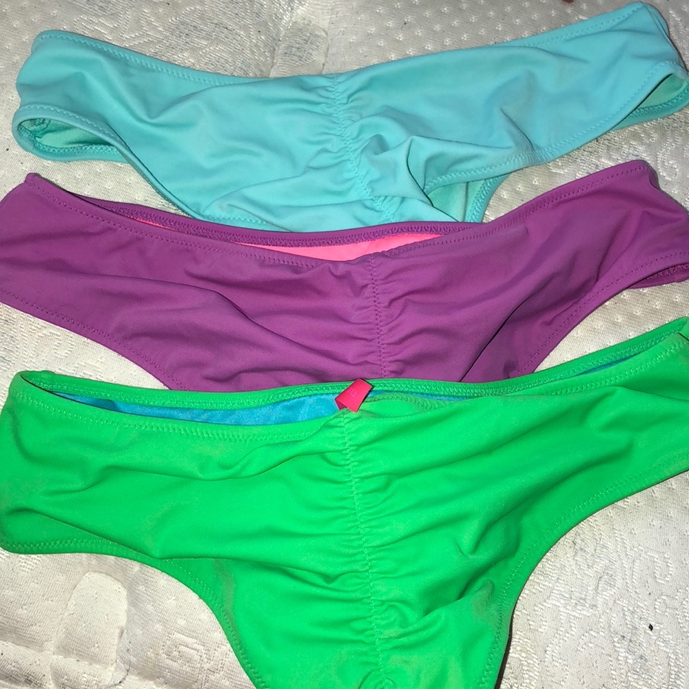 Victoria’s Secret bottoms!! ✨✨